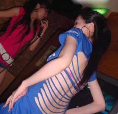 酒吧里的激情生活